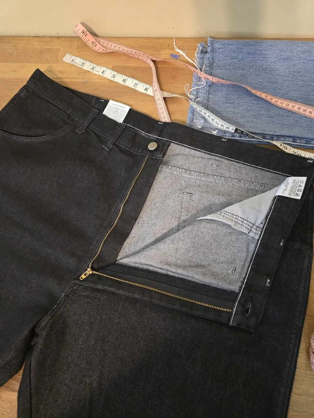 Wrangler Hero Men's Stretch Black Jeans 44 Regular Fit Straight Leg NWT